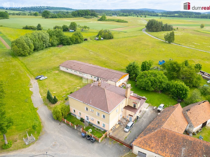 Prodej  ubytovacího zařízení 932 m^2 Nalžovské Hory, Nalžovské Hory 