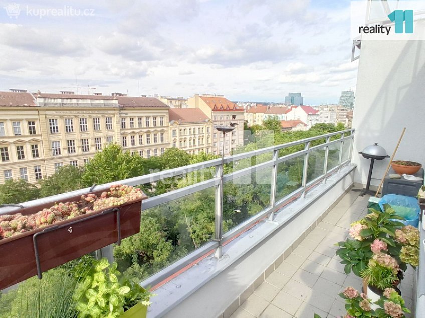 Pronájem bytu 2+kk 77 m^2 Osadní, Praha 7 