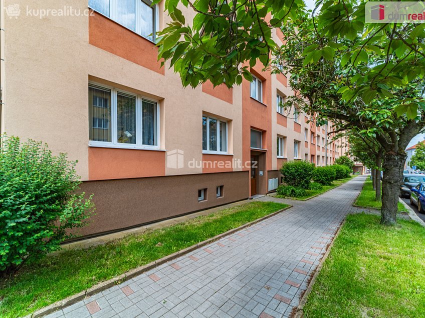 Prodej bytu 3+kk 61 m^2 Jednoty, Sokolov 