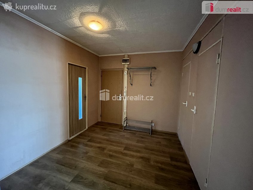 Prodej bytu 3+1 76 m^2 Krajní, Teplice 