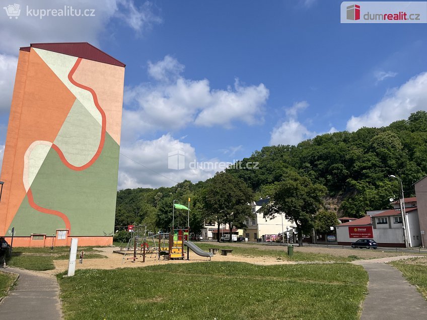 Prodej bytu 3+1 76 m^2 Krajní, Teplice 