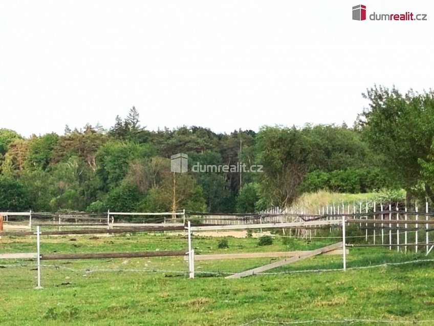 Prodej  stavebního pozemku 2037 m^2 Ždánice, Ždánice 