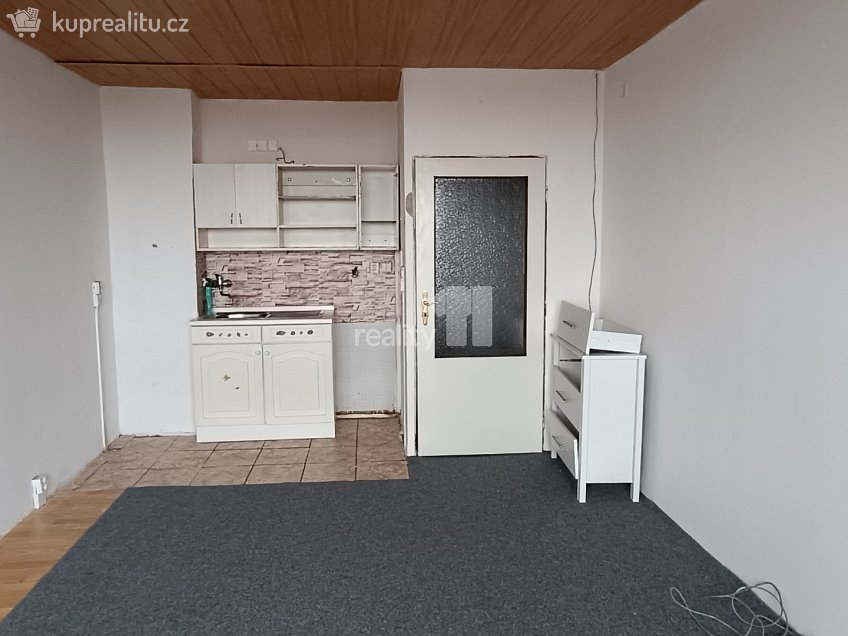 Pronájem bytu 1+kk 35 m^2 Svojsíkova, Nový Bor 