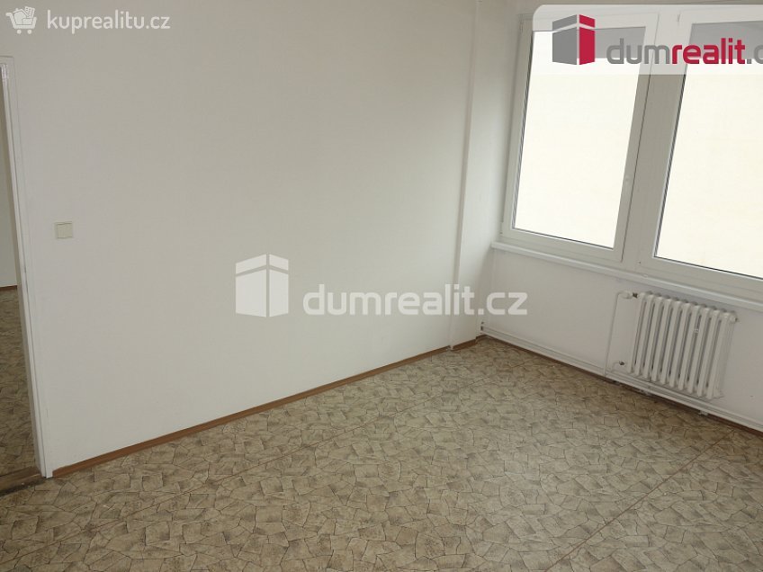 Pronájem  kanceláře 32 m^2 náměstí T. G. Masaryka, Břeclav 