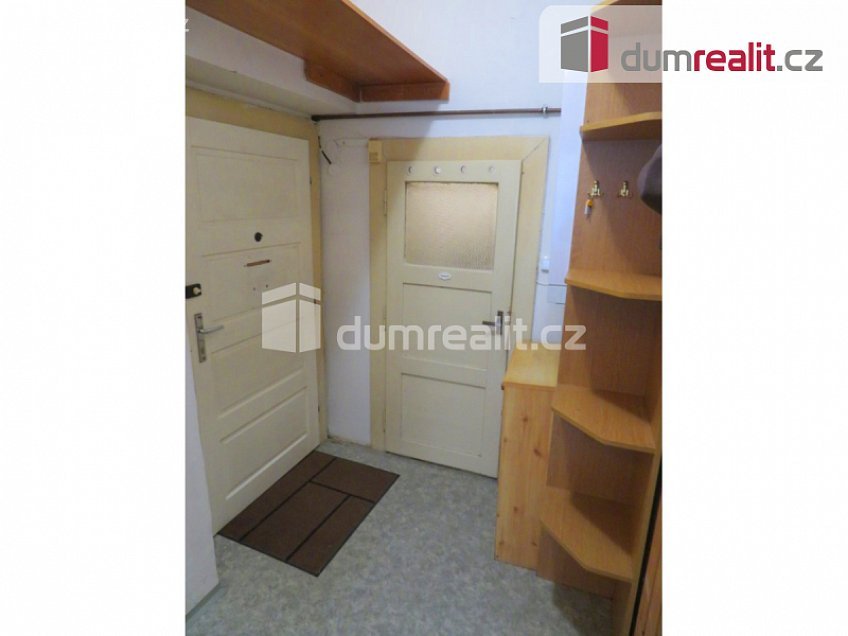 Pronájem bytu 2+kk 55 m^2 N. A. Někrasova, Praha 6 