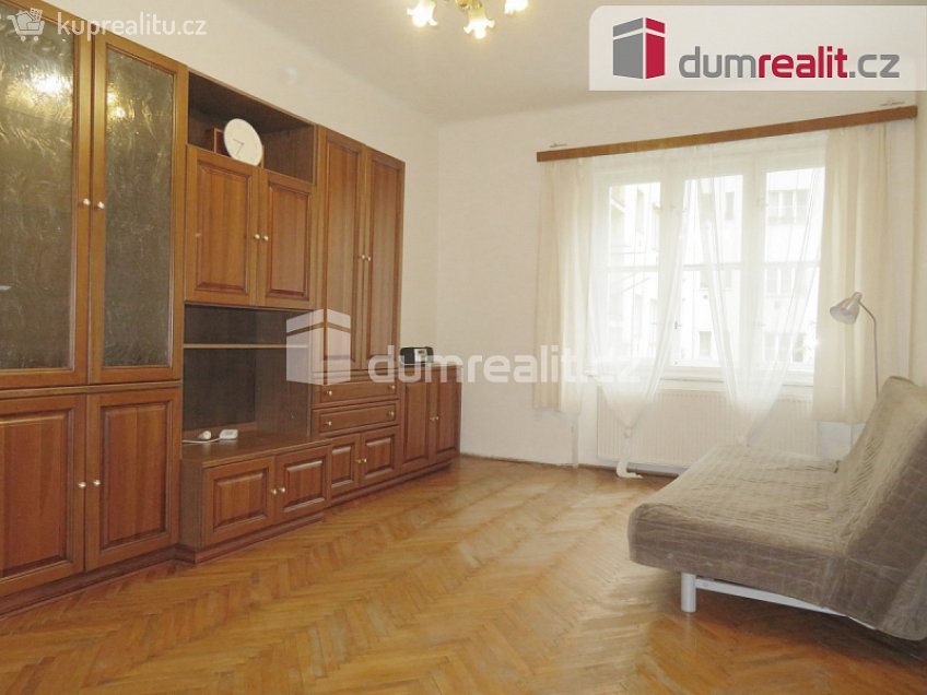 Pronájem bytu 2+kk 55 m^2 N. A. Někrasova, Praha 6 
