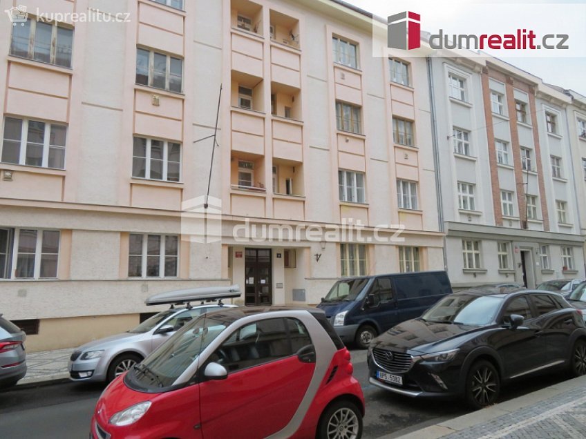 Pronájem bytu 2+kk 55 m^2 N. A. Někrasova, Praha 6 