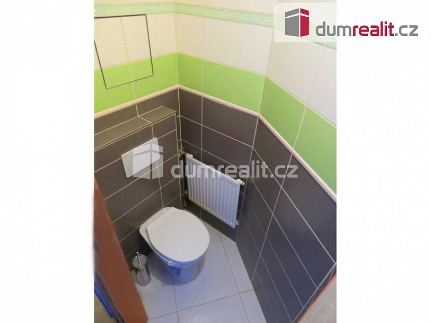 Pronájem bytu 2+kk 55 m^2 N. A. Někrasova, Praha 6 