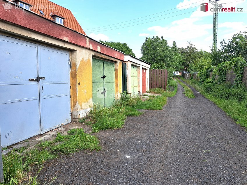 Pronájem  garáže 23 m^2 Za Válcovnou, Ústí nad Labem 