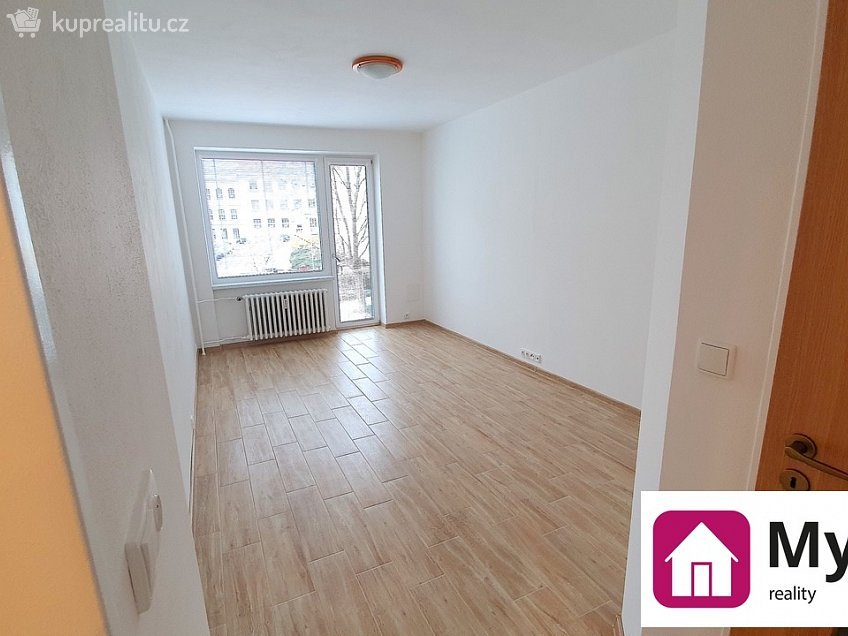 Pronájem bytu 2+1 56 m^2 Smetanova, Znojmo 