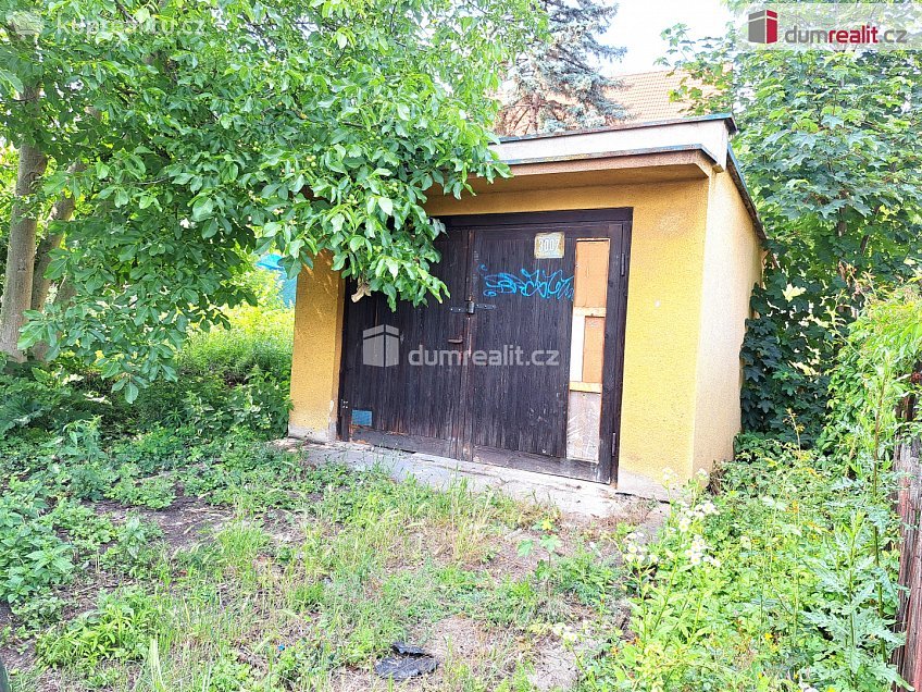 Pronájem  garáže 21 m^2 Za Válcovnou, Ústí nad Labem 