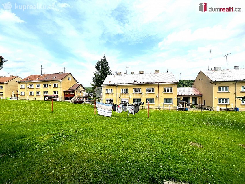 Prodej bytu 2+1 80 m^2 Mánesova, Lomnice 