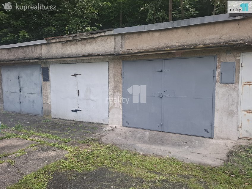 Pronájem  garáže 18 m^2 Božtěšická, Ústí nad Labem 