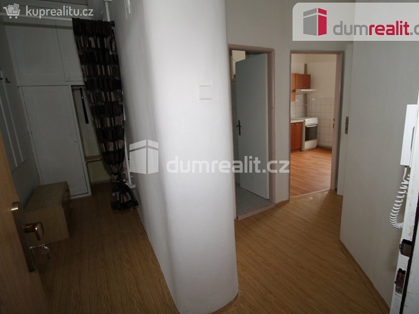 Pronájem bytu 2+1 65 m^2 Ruská, Mariánské Lázně 