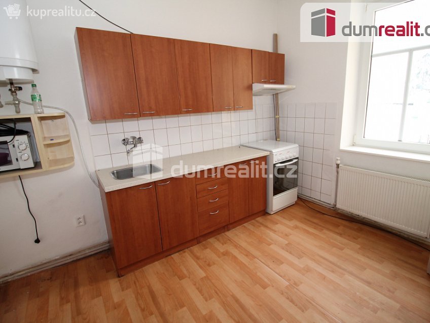 Pronájem bytu 2+1 65 m^2 Ruská, Mariánské Lázně 
