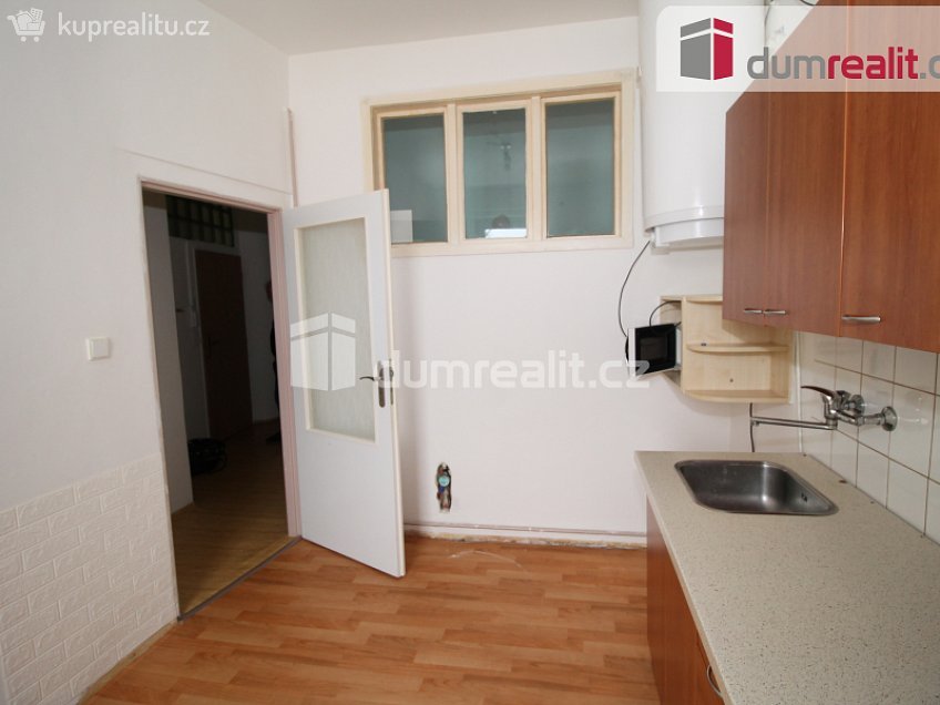 Pronájem bytu 2+1 65 m^2 Ruská, Mariánské Lázně 