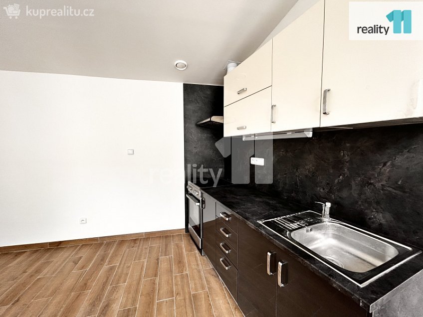 Prodej bytu 1+1 34 m^2 Michelská, Praha 4 