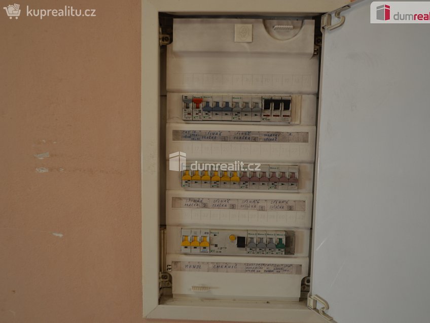 Pronájem  obchodních prostor 40 m^2 Řipská, Praha 3 