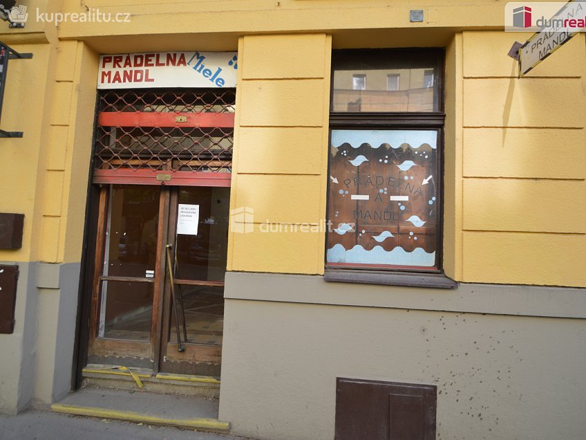 Pronájem  obchodních prostor 40 m^2 Řipská, Praha 3 
