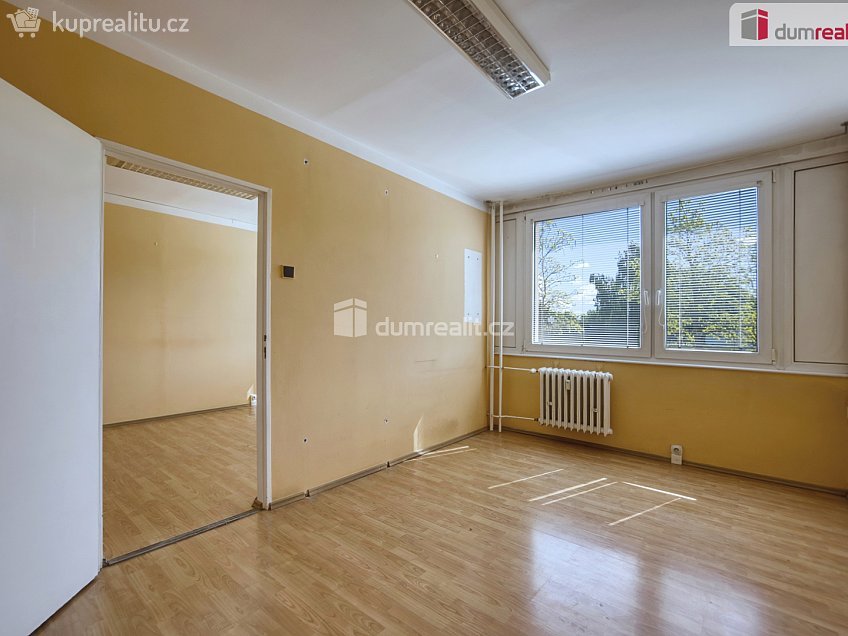 Pronájem  obchodních prostor 39 m^2 Kojetická, Neratovice 
