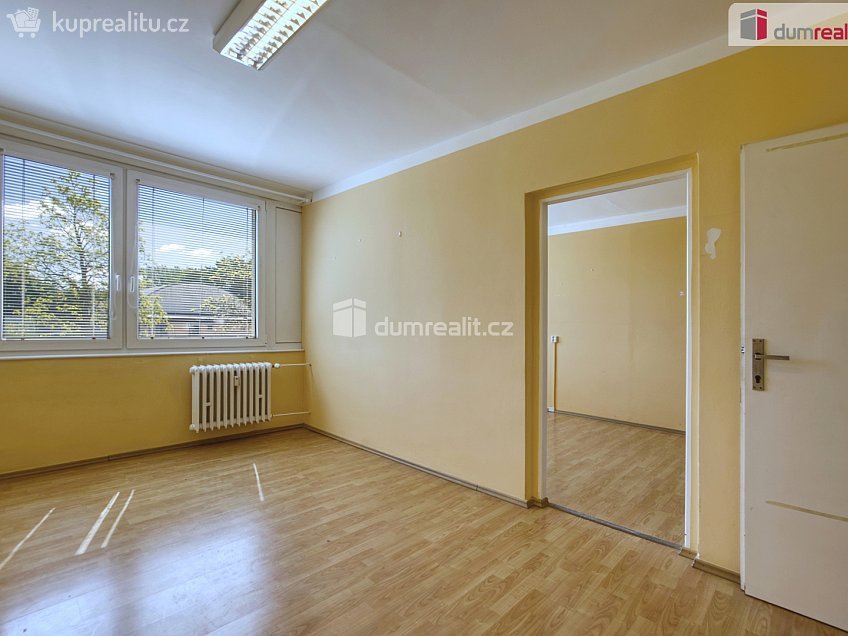Pronájem  obchodních prostor 39 m^2 Kojetická, Neratovice 