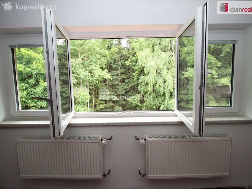 Prodej bytu 2+1 85 m^2 třída Vítězství, Mariánské Lázně 
