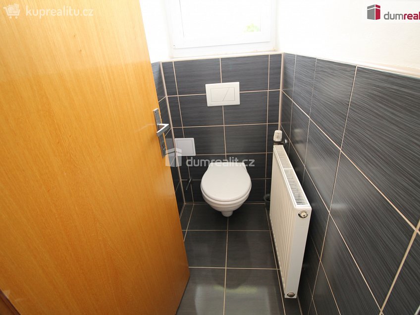 Prodej bytu 2+1 85 m^2 třída Vítězství, Mariánské Lázně 