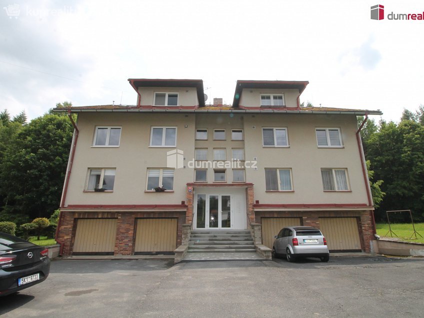Prodej bytu 2+1 85 m^2 třída Vítězství, Mariánské Lázně 