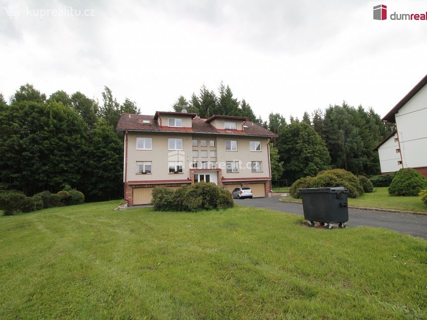 Prodej bytu 2+1 85 m^2 třída Vítězství, Mariánské Lázně 