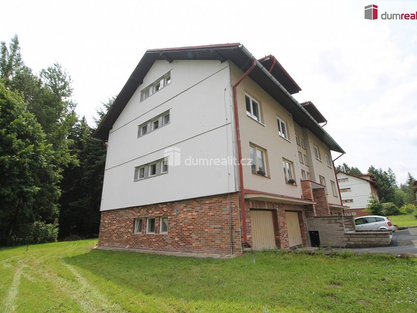 Prodej bytu 2+1 85 m^2 třída Vítězství, Mariánské Lázně 