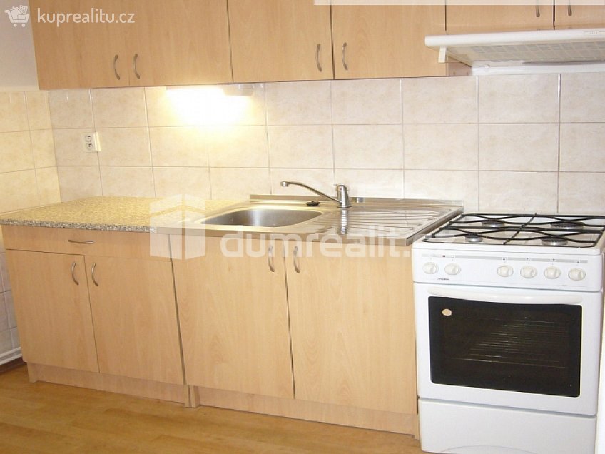 Pronájem bytu 2+kk 46 m^2 Křížová, Děčín 