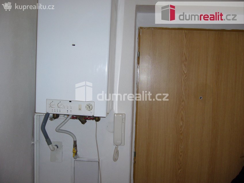 Pronájem bytu 2+kk 46 m^2 Křížová, Děčín 