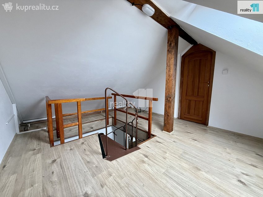 Pronájem bytu 5 a více 150 m^2 Nádražní, Ledeč nad Sázavou 