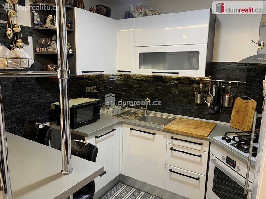 Prodej bytu 4+kk 74 m^2 Rezlerova, Praha-Petrovice 