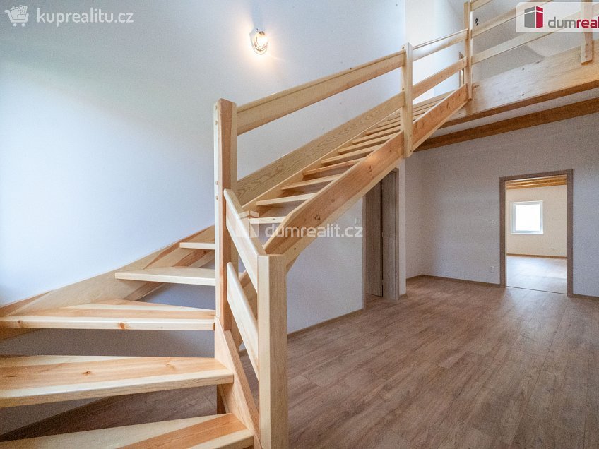 Prodej  rodinného domu 187 m^2 Husova, Suchdol nad Lužnicí 