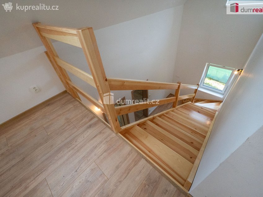 Prodej  rodinného domu 187 m^2 Husova, Suchdol nad Lužnicí 
