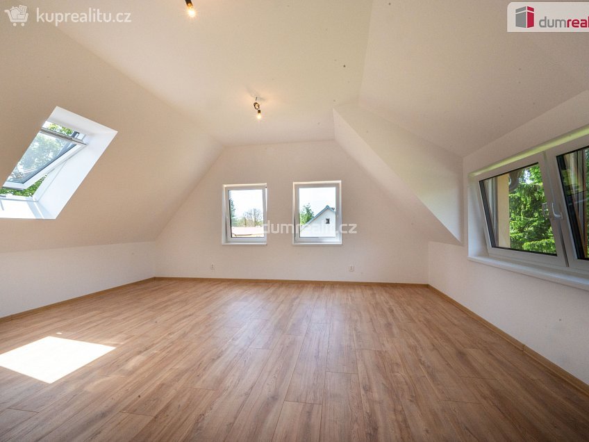 Prodej  rodinného domu 187 m^2 Husova, Suchdol nad Lužnicí 