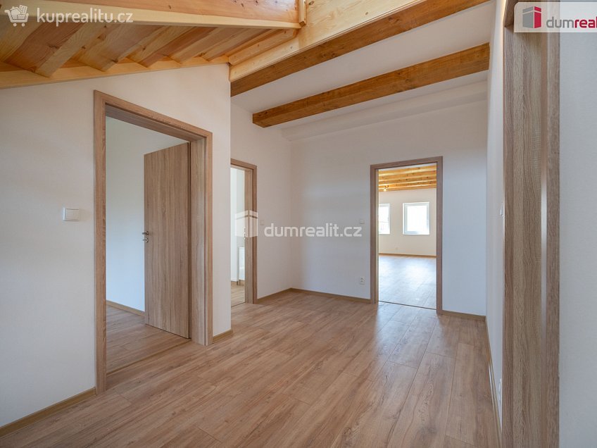 Prodej  rodinného domu 187 m^2 Husova, Suchdol nad Lužnicí 