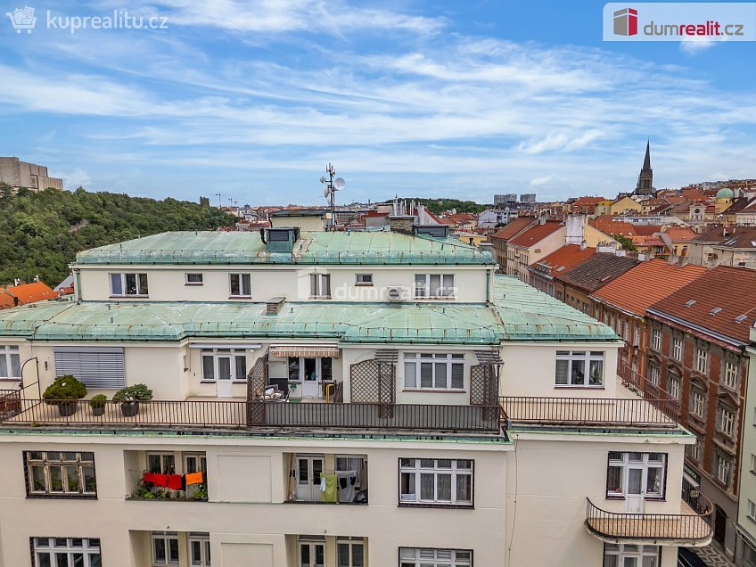 Prodej bytu 3+kk 85 m^2 Husinecká, Praha 3 