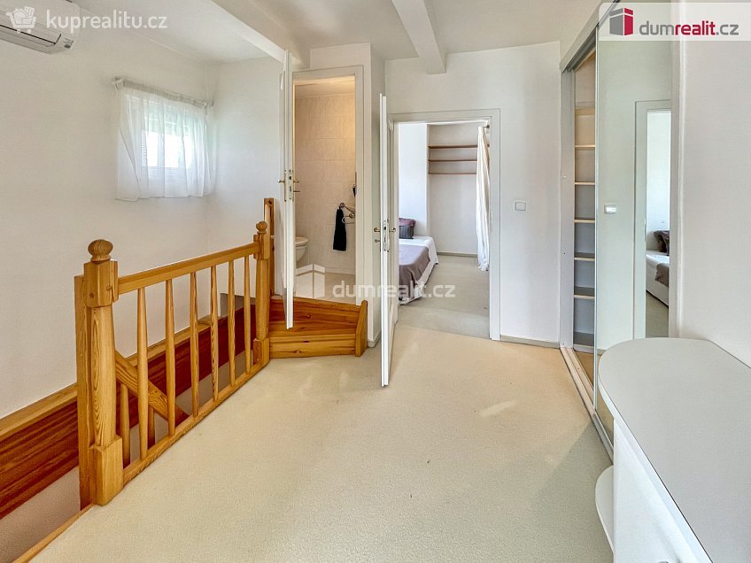 Prodej bytu 3+kk 85 m^2 Husinecká, Praha 3 
