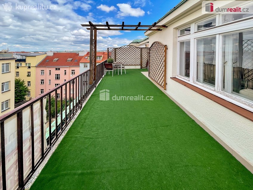 Prodej bytu 3+kk 85 m^2 Husinecká, Praha 3 