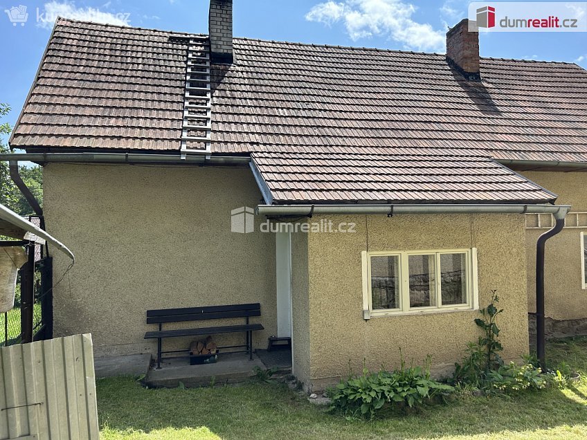 Prodej  rodinného domu 100 m^2 Chrášťany, Chrášťany 