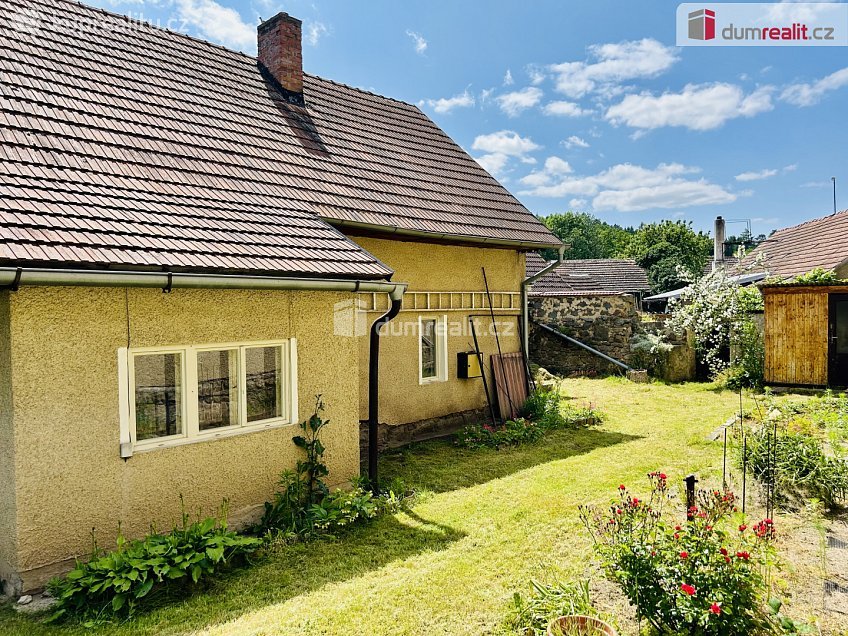 Prodej  rodinného domu 100 m^2 Chrášťany, Chrášťany 