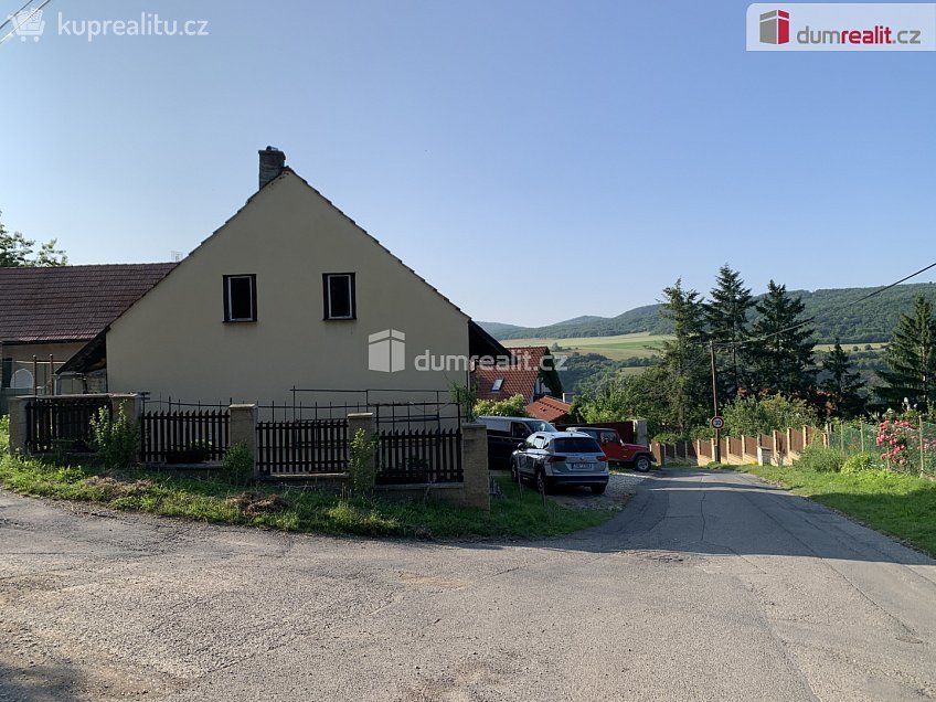 Prodej  rodinného domu 70 m^2 Karlštejn, Karlštejn 