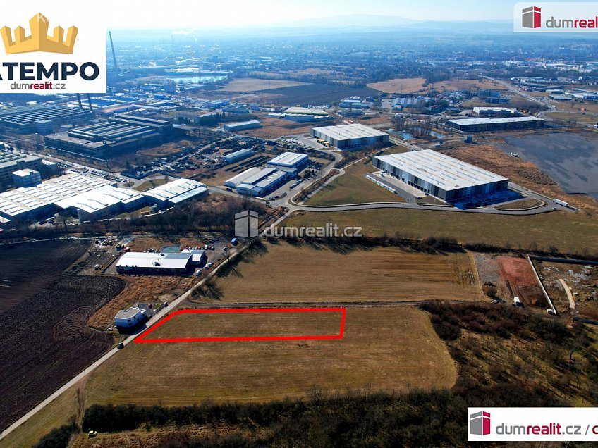 Prodej  stavebního pozemku 4194 m^2 Úsilné, Úsilné 