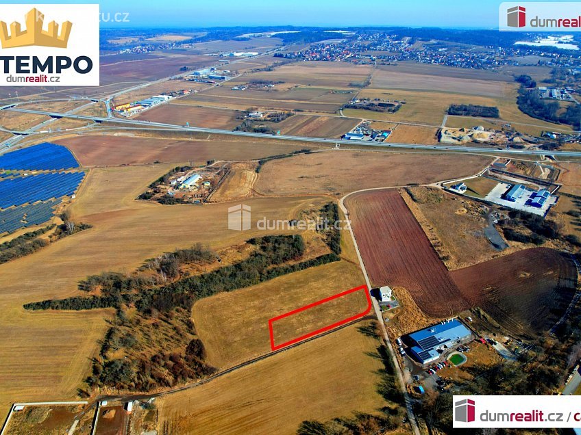Prodej  stavebního pozemku 4194 m^2 Úsilné, Úsilné 