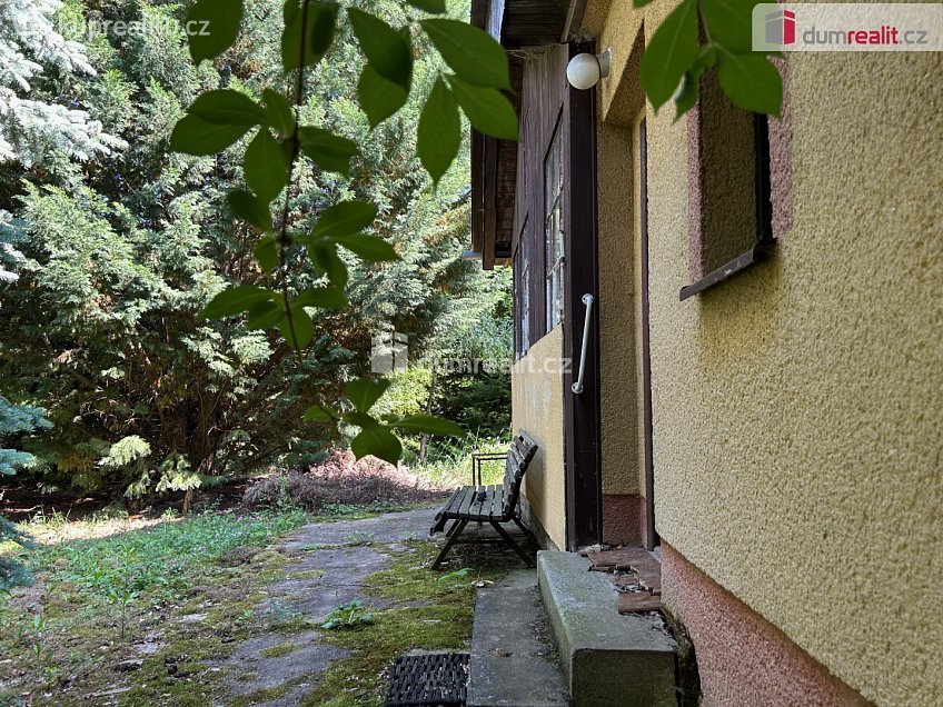 Prodej  chaty 585 m^2 Štičkova, Praha-Velká Chuchle 