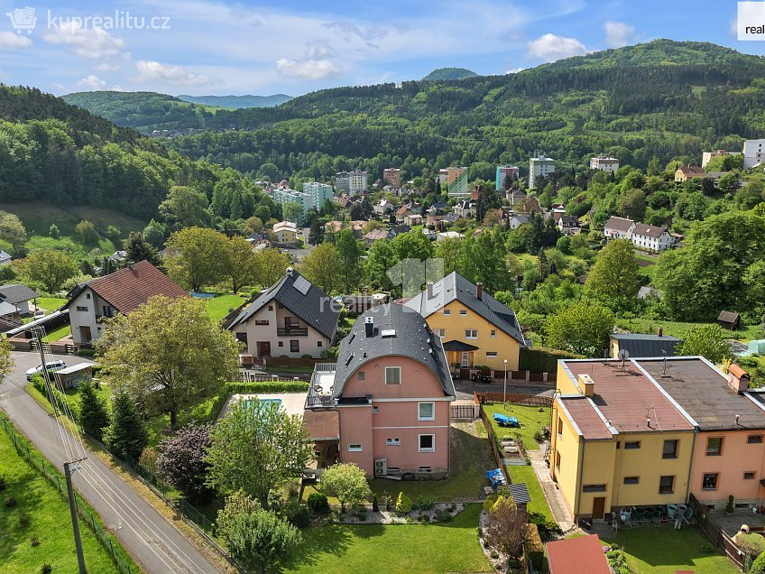 Prodej  rodinného domu 396 m^2 Pod Vrchem, Děčín 