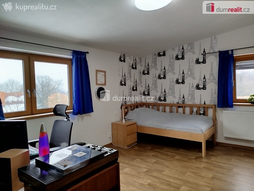 Prodej  rodinného domu 156 m^2 Ostrov, Ostrov 