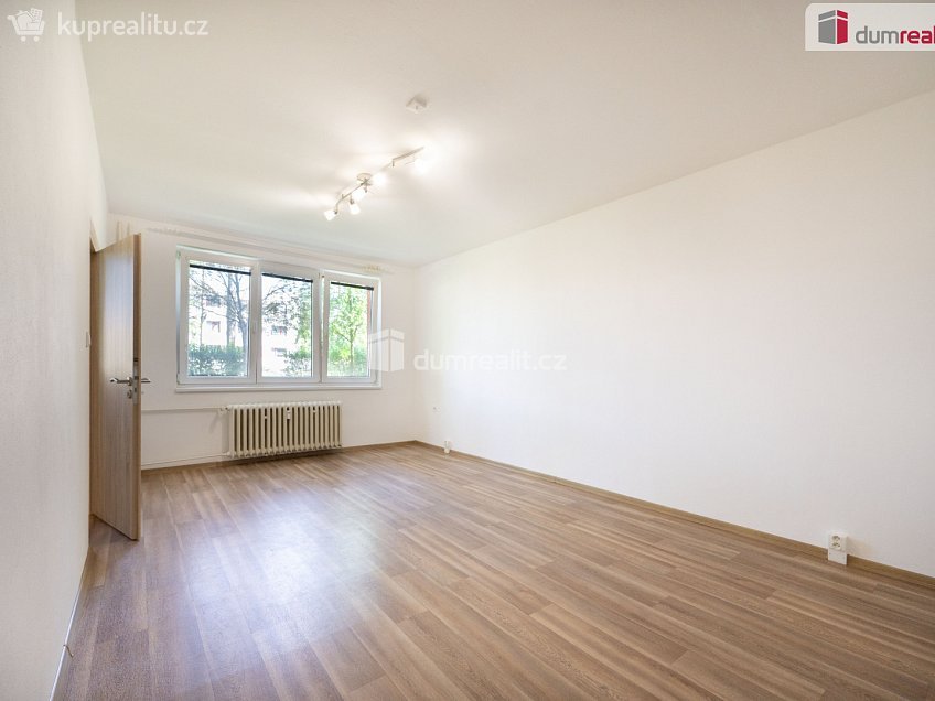 Pronájem bytu 2+1 62 m^2 Dobrovodská, České Budějovice 